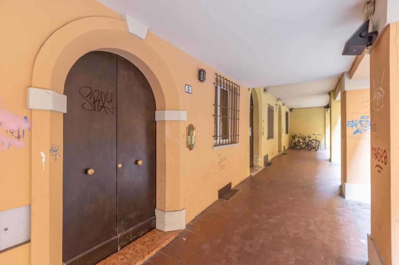 Ubaldini House, Bologna By Short Holidays Екстер'єр фото