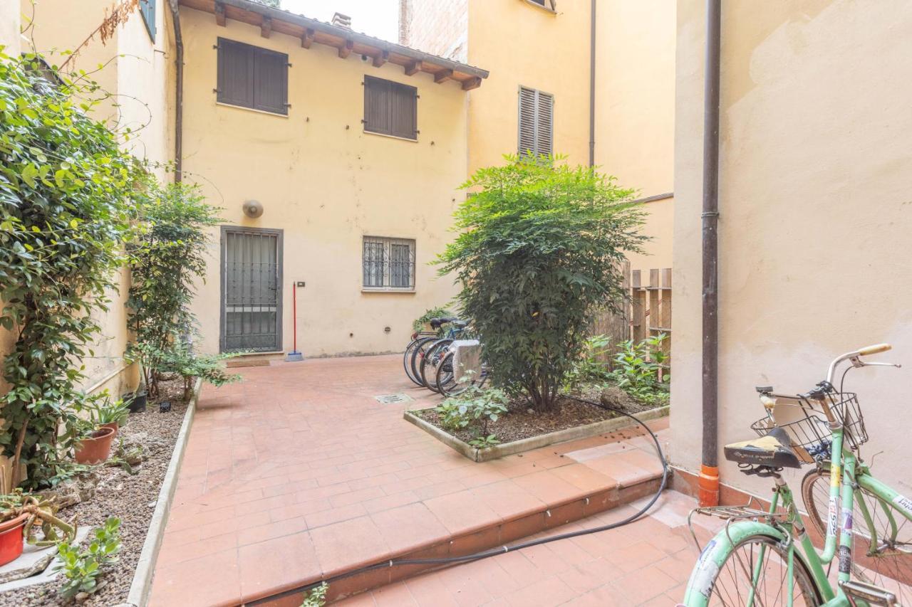 Ubaldini House, Bologna By Short Holidays Екстер'єр фото